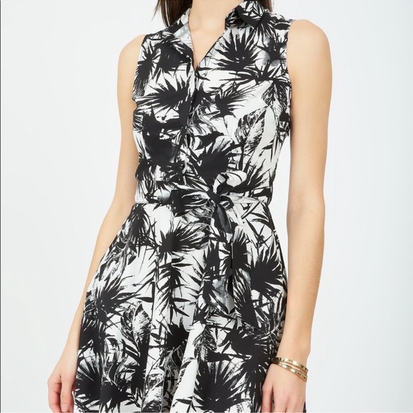 Lot 4 new dresses - bulk clothing for keeping or reselling - Picture 2 of 12